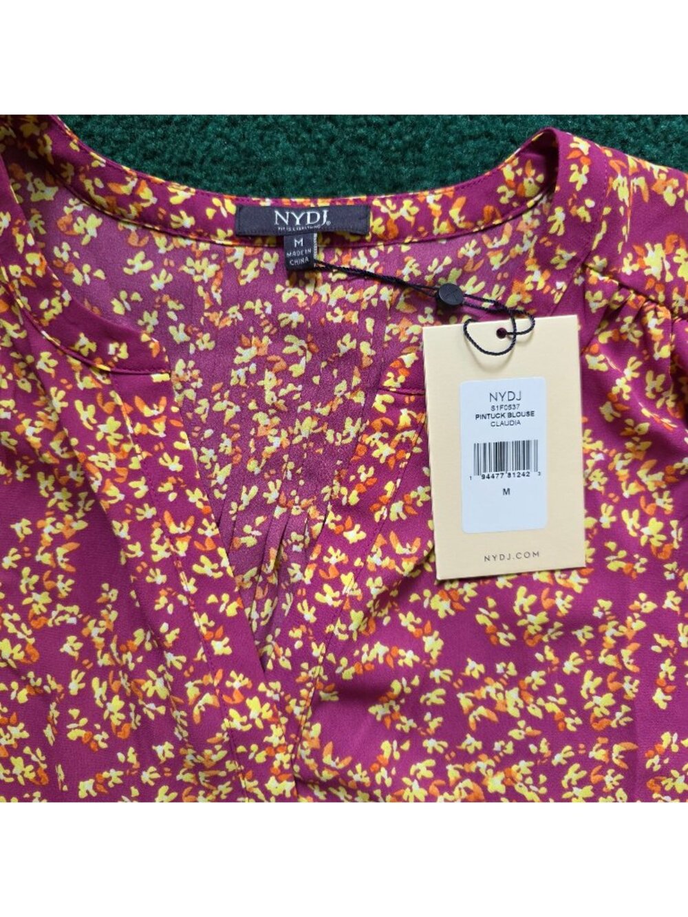 NYDJ Claudia Pintuck Blouse Sz M Purple/Yellow Floral Pattern Relax Comfort READ